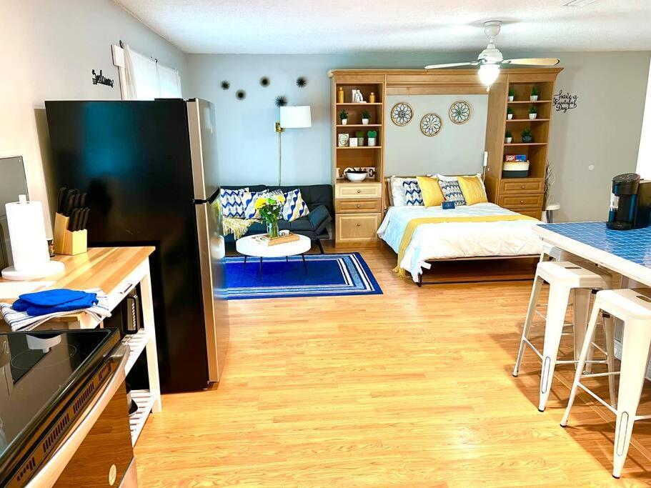 Апартаменты Town & Country Hideaway - 1Br/1Ba, 20 Min Famu/Fsu Таллахасси Экстерьер фото